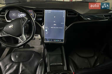 Ліфтбек Tesla Model S 2013 в 