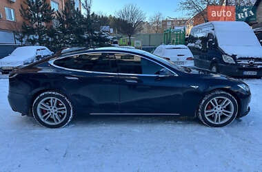 Ліфтбек Tesla Model S 2013 в 