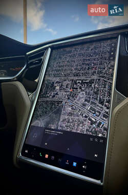 Ліфтбек Tesla Model S 2013 в 
