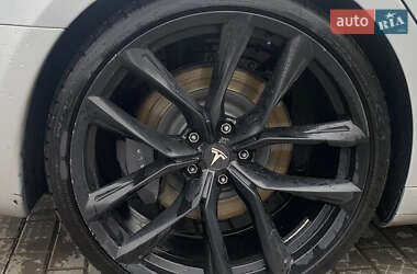 Лифтбек Tesla Model S 2018 в 