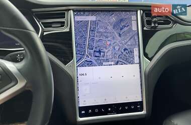 Лифтбек Tesla Model S 2016 в 
