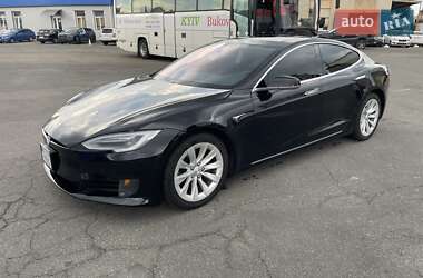 Лифтбек Tesla Model S 2016 в 