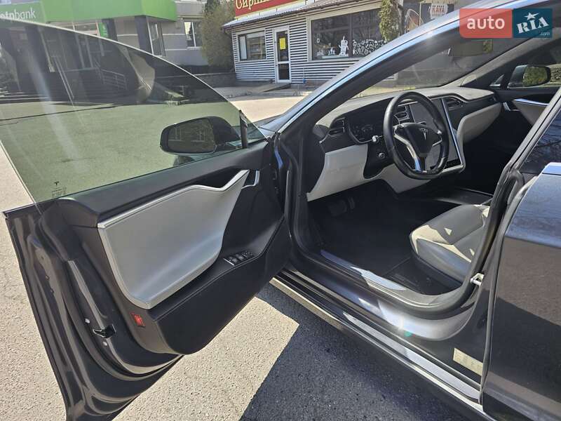 Лифтбек Tesla Model S 2016 в Белой Церкви фото 21 Лифтбек Tesla Model S 2016 в Белой Церкви