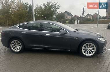 Ліфтбек Tesla Model S 2016 в 