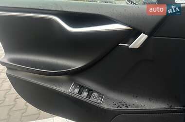 Ліфтбек Tesla Model S 2016 в 