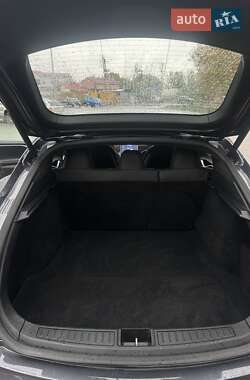 Ліфтбек Tesla Model S 2016 в 