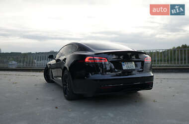 Лифтбек Tesla Model S 2022 в 