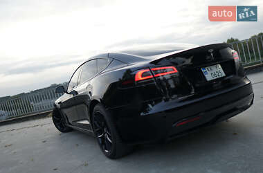 Лифтбек Tesla Model S 2022 в 