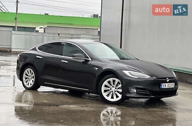Лифтбек Tesla Model S 2018 в 