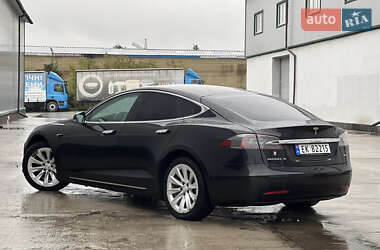 Лифтбек Tesla Model S 2018 в 