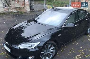 Ліфтбек Tesla Model S 2016 в Львові