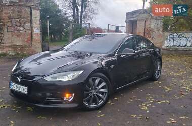 Лифтбек Tesla Model S 2016 в 