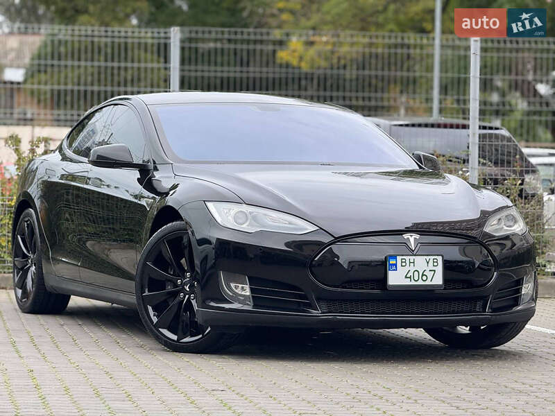 Ліфтбек Tesla Model S 2013 в Одесі