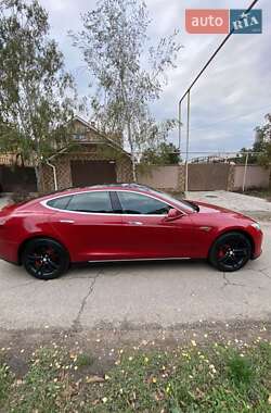 Лифтбек Tesla Model S 2013 в 