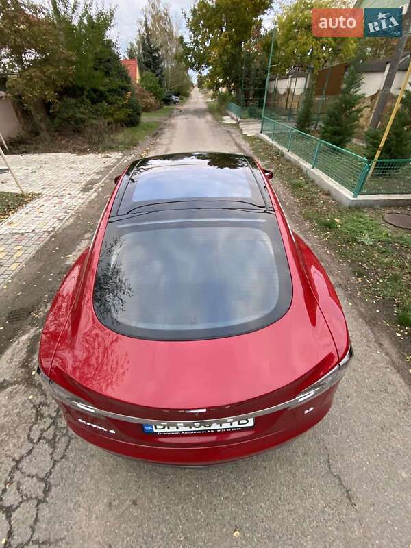 Лифтбек Tesla Model S 2013 в Одессе