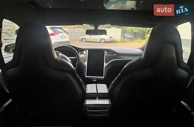 Лифтбек Tesla Model S 2013 в 