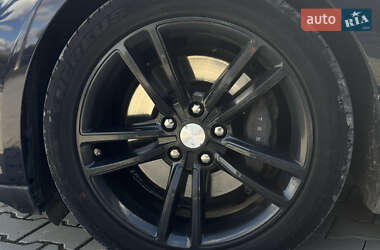 Ліфтбек Tesla Model S 2013 в 