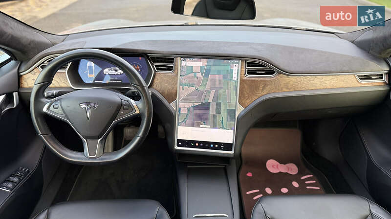 Ліфтбек Tesla Model S 2016 в Дніпрі