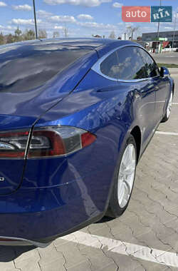 Лифтбек Tesla Model S 2015 в 