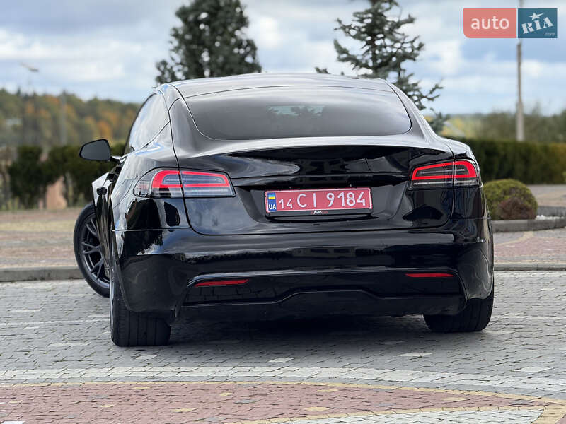 Ліфтбек Tesla Model S 2024 в Дрогобичі