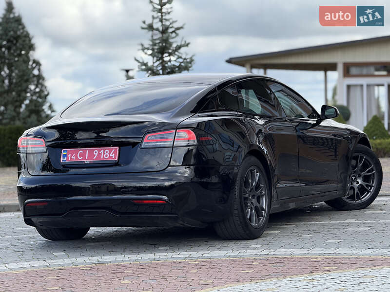 Ліфтбек Tesla Model S 2024 в Дрогобичі
