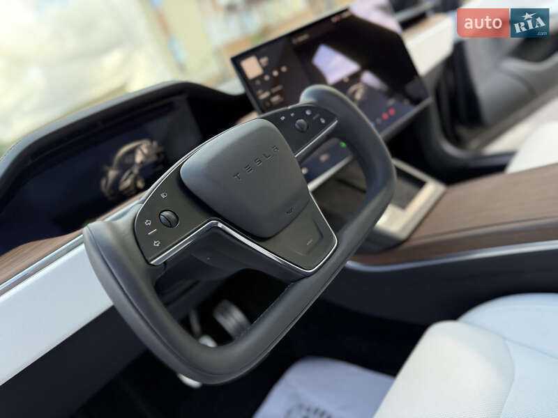 Ліфтбек Tesla Model S 2024 в Дрогобичі