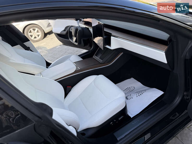Ліфтбек Tesla Model S 2024 в Дрогобичі