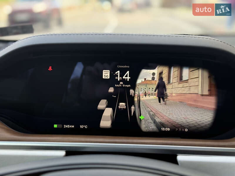 Ліфтбек Tesla Model S 2024 в Дрогобичі