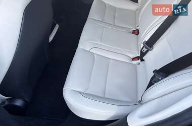 Лифтбек Tesla Model S 2021 в 