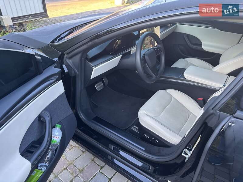 Лифтбек Tesla Model S 2021 в Ровно
