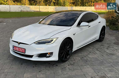 Лифтбек Tesla Model S 2017 в 