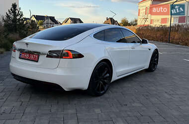 Лифтбек Tesla Model S 2017 в 