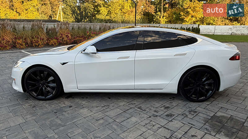 Ліфтбек Tesla Model S 2017 в Луцьку