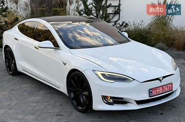 Лифтбек Tesla Model S 2017 в 
