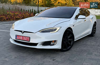 Лифтбек Tesla Model S 2017 в 