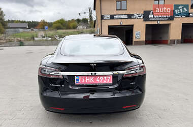 Лифтбек Tesla Model S 2017 в 