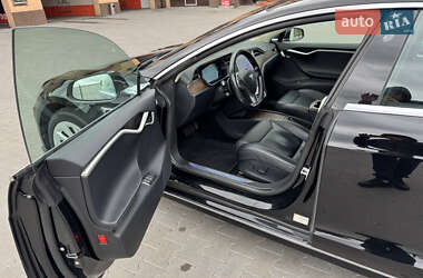 Лифтбек Tesla Model S 2017 в 