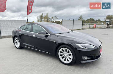 Лифтбек Tesla Model S 2017 в 