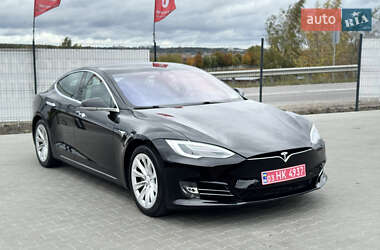 Лифтбек Tesla Model S 2017 в 