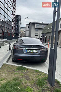 Лифтбек Tesla Model S 2016 в 
