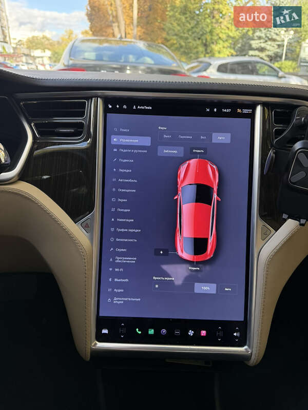 Ліфтбек Tesla Model S 2013 в Черкасах