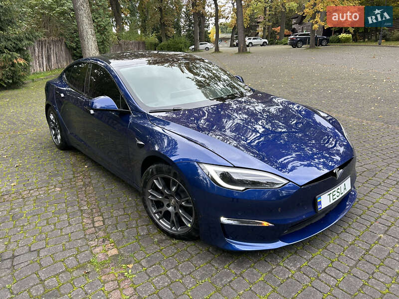 Лифтбек Tesla Model S 2022 в Львове
