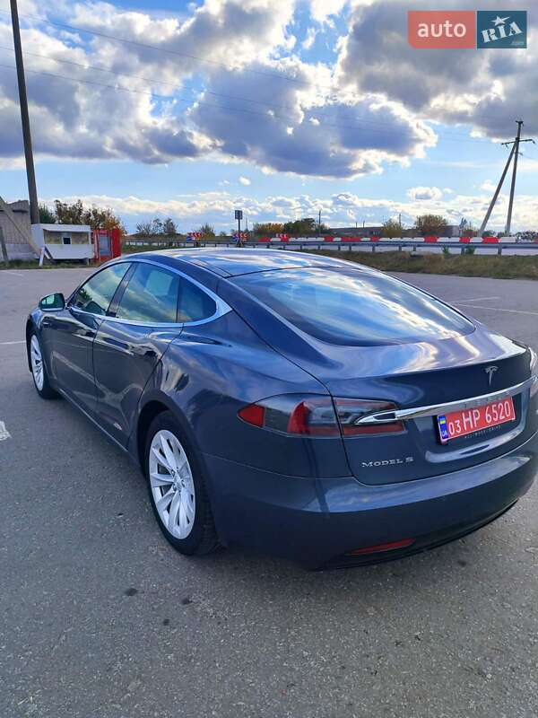 Лифтбек Tesla Model S 2018 в Кобеляках