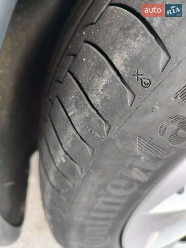 Лифтбек Tesla Model S 2018 в Кобеляках