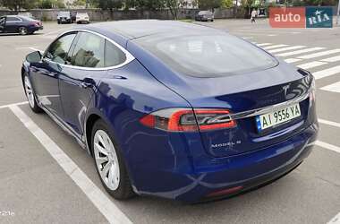Лифтбек Tesla Model S 2016 в Киеве