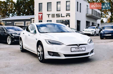 Ліфтбек Tesla Model S 2020 в Вінниці