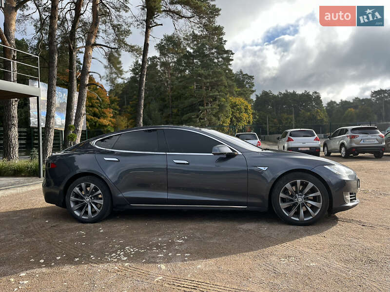 Лифтбек Tesla Model S 2015 в Ровно фото 3 Лифтбек Tesla Model S 2015 в Ровно