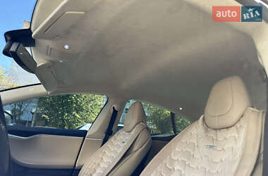 Ліфтбек Tesla Model S 2013 в 