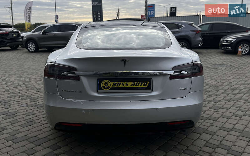 Ліфтбек Tesla Model S 2018 в Мукачевому