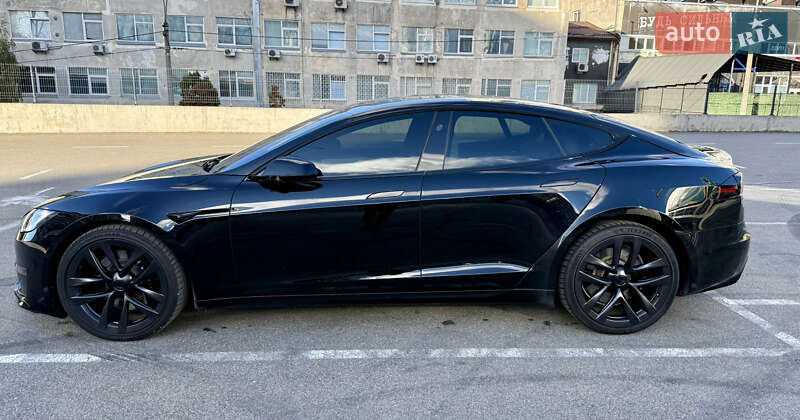 Лифтбек Tesla Model S 2022 в Киеве